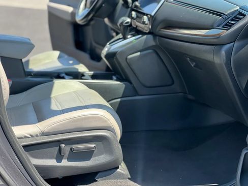 Used 2017 Honda CR-V Touring image 14