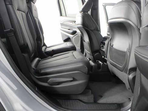 New 2025 Jeep Grand Cherokee L Limited w/ Trailer Tow Package image 23