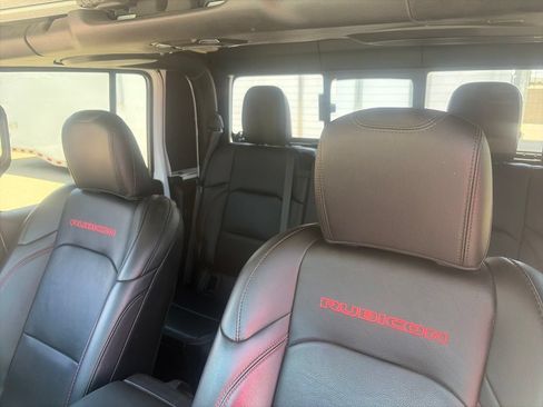 Used 2020 Jeep Gladiator Rubicon AWD/4WD image 10