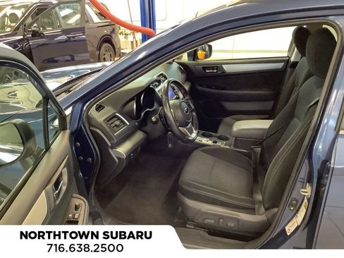 Used 2019 Subaru Outback 2.5i Premium AWD/4WD image 11