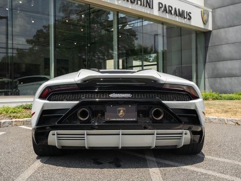 Used 2020 Lamborghini Huracan EVO image 6