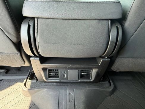Used 2024 Chevrolet Silverado 1500 Custom w/ Turbomax Blackout Package AWD/4WD image 20
