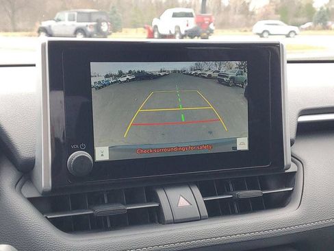 Used 2024 Toyota RAV4 XLE AWD/4WD image 15