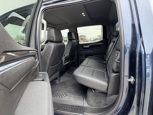 Used 2022 Chevrolet Silverado 1500 LTZ image 9