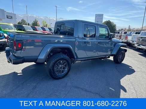 New 2026 Jeep Gladiator Sport AWD/4WD image 3