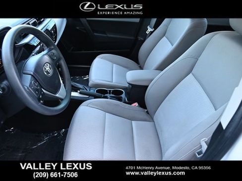 Used 2016 Toyota Corolla LE FWD image 8