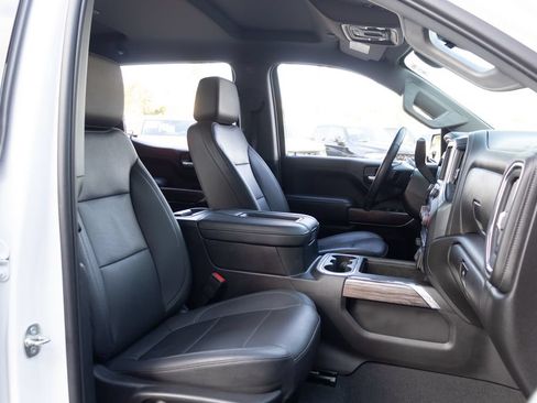 Used 2022 Chevrolet Silverado 1500 LTZ AWD/4WD image 23