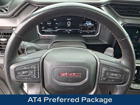 Used 2024 GMC Sierra 1500 AT4 w/ Technology Package AWD/4WD image 4