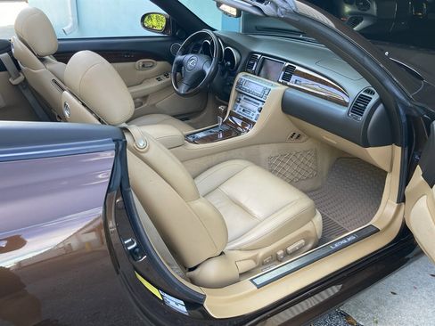 Used 2006 Lexus SC 430 Convertible image 17