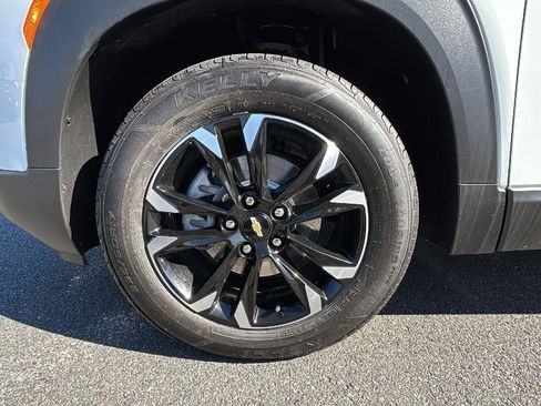 Certified 2023 Chevrolet TrailBlazer LT w/ Convenience Package image 9