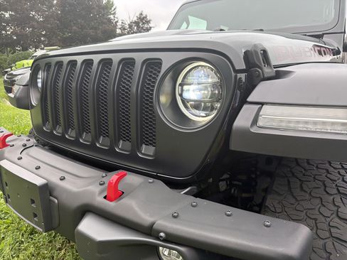 Used 2023 Jeep Wrangler Unlimited Rubicon w/ Steel Bumper Group AWD/4WD image 4
