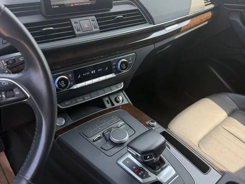 Used 2019 Audi Q5 2.0T Premium w/ Convenience Package AWD/4WD image 15