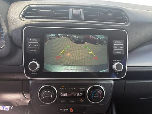 Used 2024 Nissan Leaf S FWD image 20