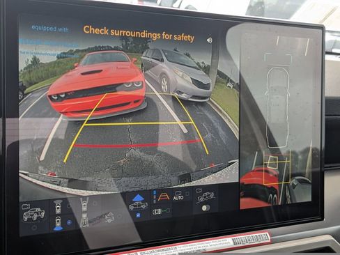 New 2025 Toyota Tacoma TRD Off-Road w/ TRD Off Road Premium Package image 19