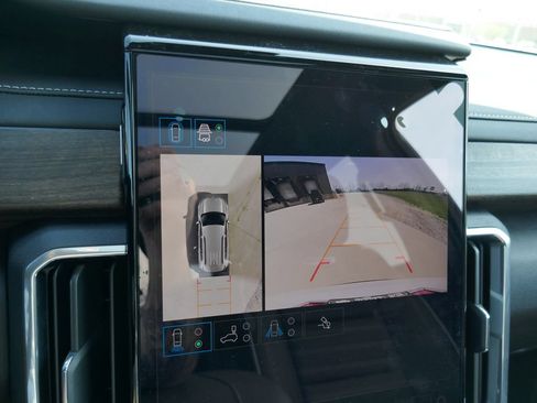 New 2026 GMC Acadia Denali Ultimate AWD/4WD image 29