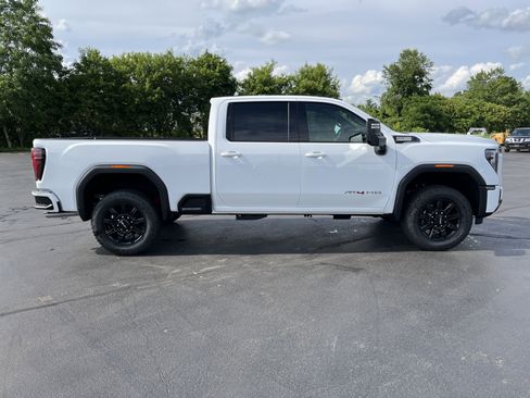 New 2026 GMC Sierra 2500 AT4 w/ AT4 Premium Plus Package AWD/4WD image 8