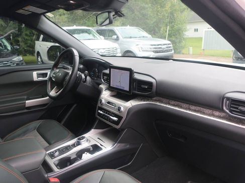 Used 2023 Ford Explorer Timberline w/ Timberline Technology Package AWD/4WD image 32