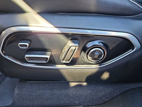 Used 2022 Jeep Grand Cherokee Summit w/ Luxury Tech Group V image 18