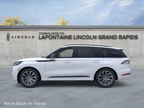 New 2026 Lincoln Aviator Premiere w/ Jet Appearance Package image 3