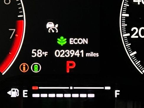 Used 2025 Honda Civic Sport image 13