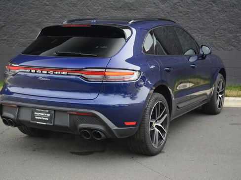 Certified 2025 Porsche Macan image 7