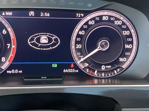 Used 2019 Volkswagen Tiguan SEL AWD/4WD image 5