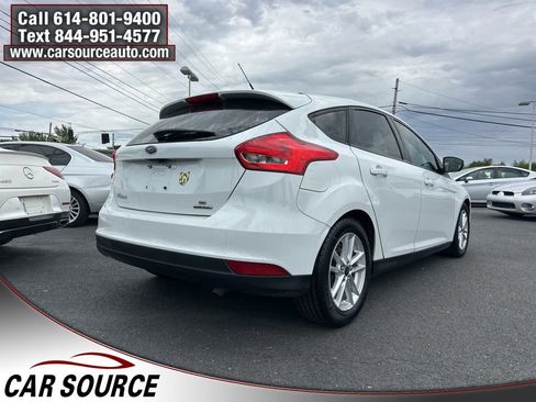 Used 2016 Ford Focus SE FWD image 4