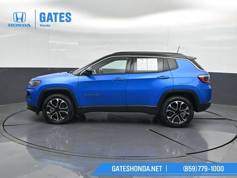 Used 2023 Jeep Compass Limited AWD/4WD image 7