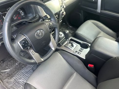 Used 2021 Toyota 4Runner SR5 Premium w/ Moonroof Package AWD/4WD image 11