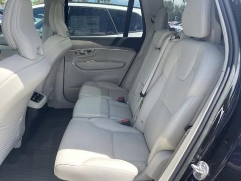Used 2023 Volvo XC90 B6 Plus w/ Protection Package AWD/4WD image 5