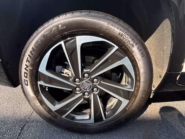 Used 2025 Buick Enclave Sport Touring w/ Super Cruise Package FWD image 9