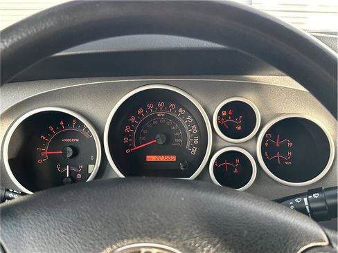 Used 2011 Toyota Tundra 4x4 Double Cab image 18