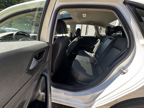 Used 2019 Volkswagen Jetta SE FWD image 13