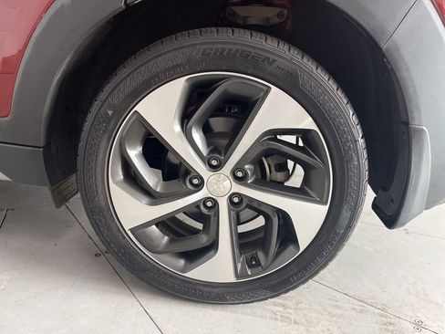 Used 2018 Hyundai Tucson Value FWD image 16