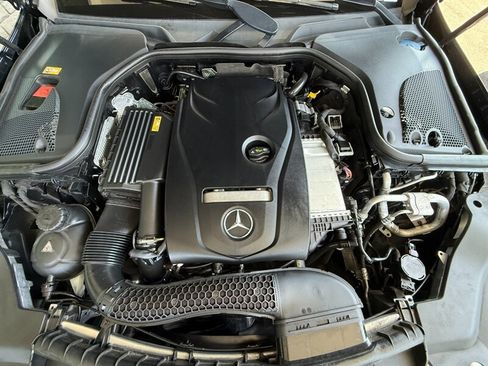 Used 2017 Mercedes-Benz E 300 image 38