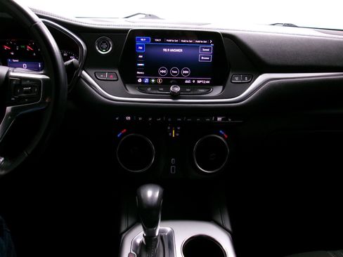 Used 2020 Chevrolet Blazer LT image 10