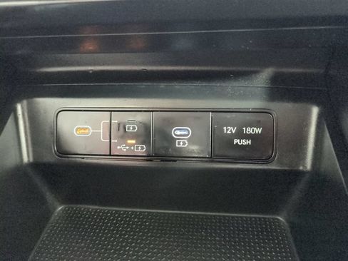 Used 2025 Hyundai Tucson SE FWD image 25