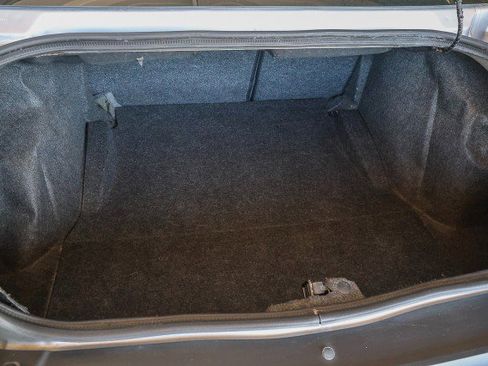 Used 2013 Dodge Challenger SXT image 23