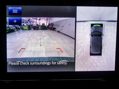 Used 2022 Ford Explorer Limited w/ Equipment Group 301A image 28