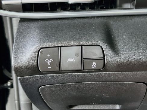 Used 2023 Hyundai Elantra SEL w/ Convenience Package FWD image 10