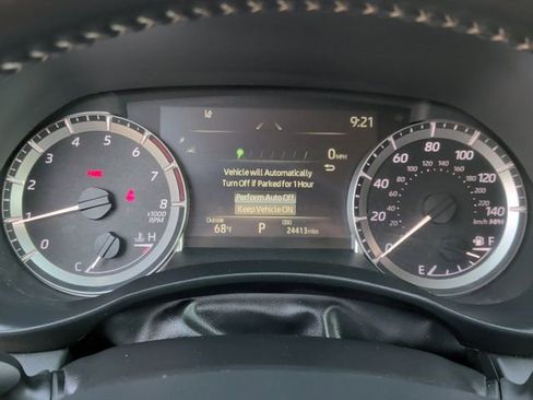 Certified 2025 Toyota Highlander XLE image 18