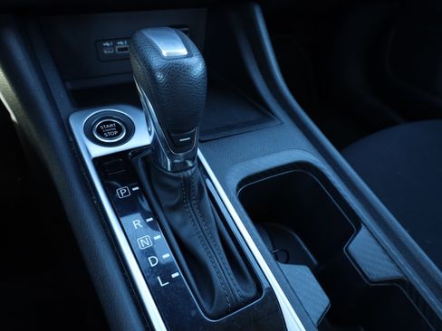 Used 2023 Nissan Sentra SV image 12