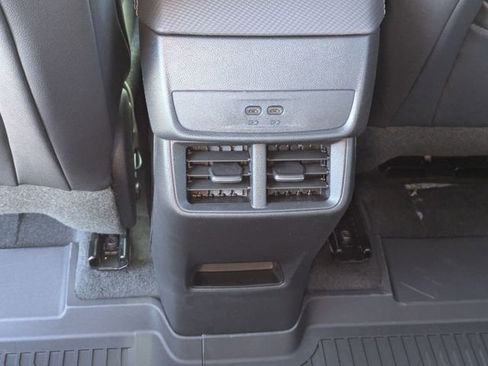 New 2026 Chevrolet Equinox LT w/ Convenience Package II AWD/4WD image 30