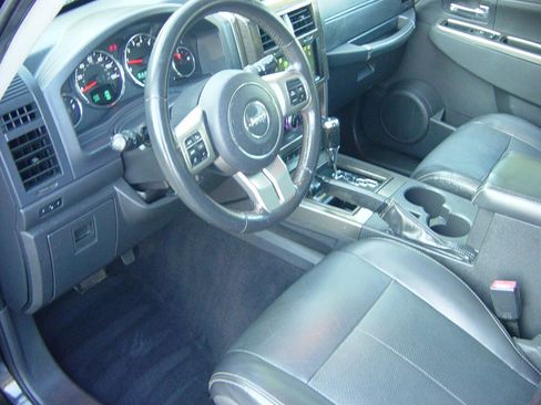 Used 2012 Jeep Liberty Limited Jet w/ Comfort/Convenience Group AWD/4WD image 7