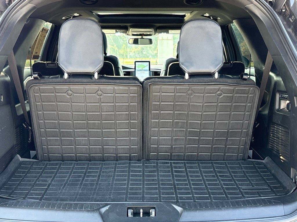 Used 2023 Ford Explorer ST w/ Equipment Group 401A AWD/4WD image 20