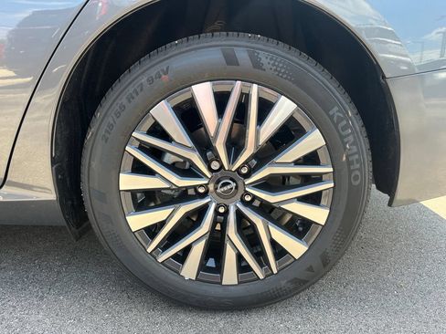New 2026 Nissan Altima 2.5 SV AWD/4WD image 10