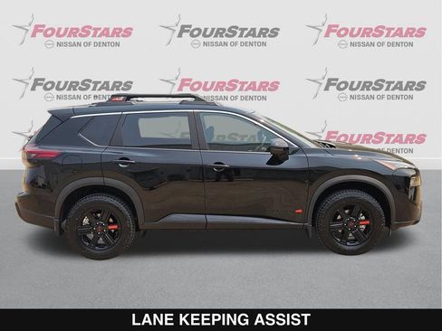 New 2026 Nissan Rogue SV AWD/4WD image 3