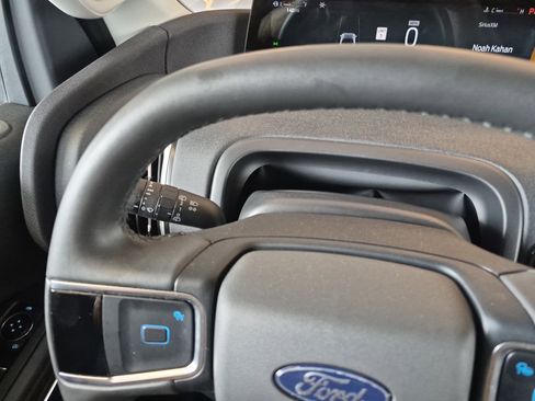 Certified 2025 Ford Expedition Max Active AWD/4WD image 29