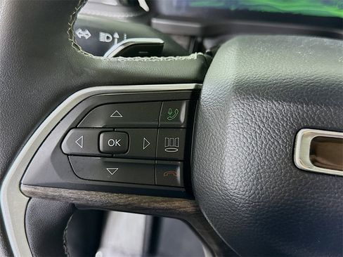 Used 2023 Jeep Grand Cherokee 4WD 4xe image 23