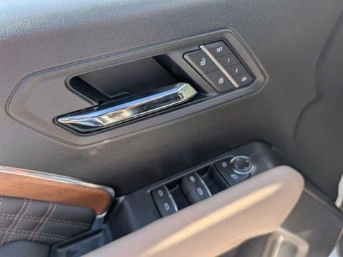New 2026 GMC Canyon Denali AWD/4WD image 10